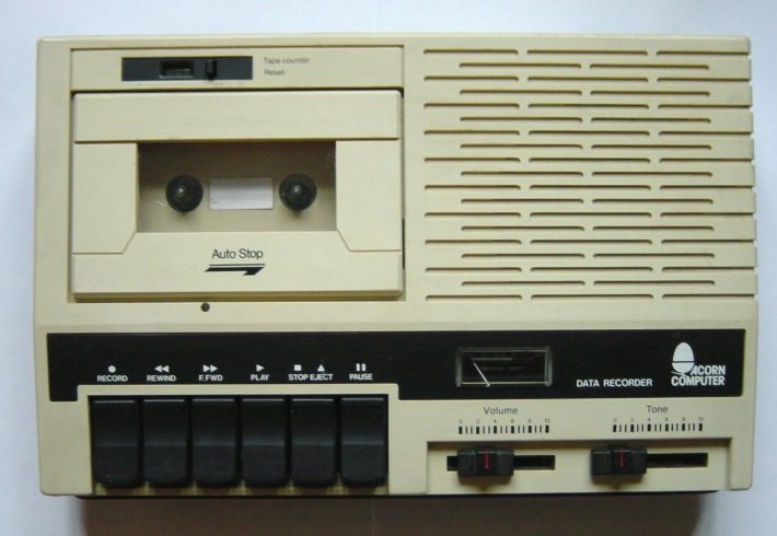 inatom_files/Acorn_Cassette_Recorder1.jpg