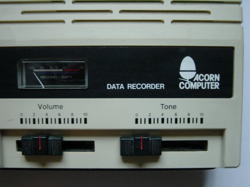 inatom_files/Acorn_Cassette_Recorder_front_label.jpg